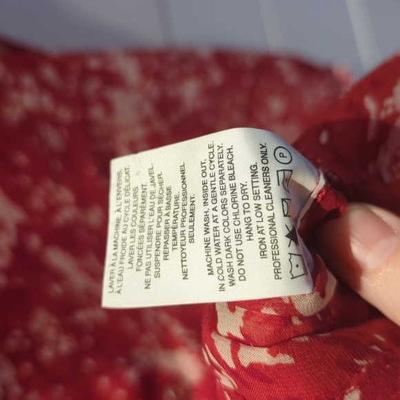 Red & White Sleeveless Blouse - Picture 7 of 7